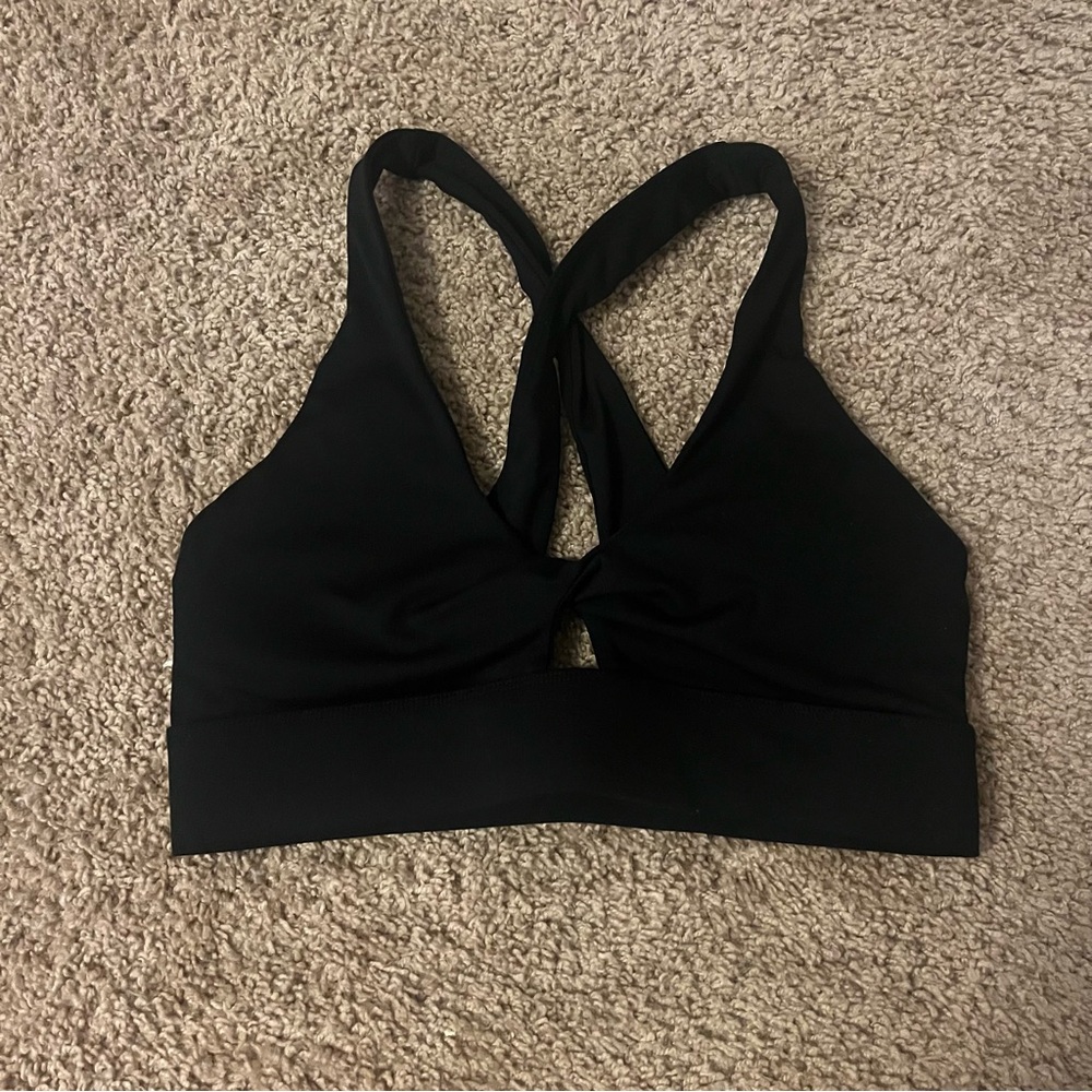 Fabletics black sports bra